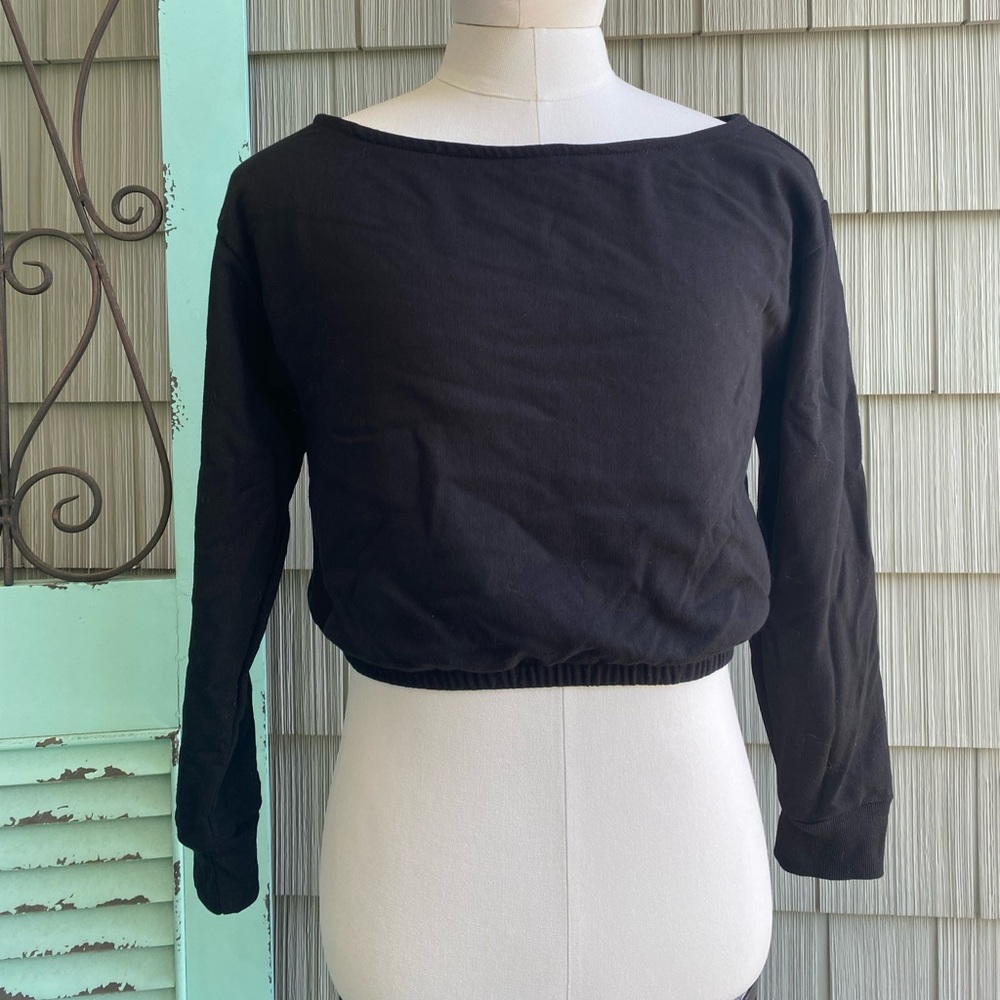 Black Crop Sweater Ballerina scoop neck